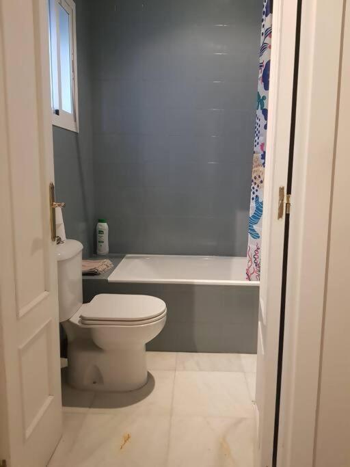 Enjoy Netflix Parking Segun Disponibilidad Appartement Sevilla Buitenkant foto