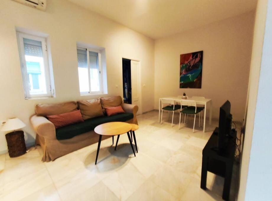 Enjoy Netflix Parking Segun Disponibilidad Appartement Sevilla Buitenkant foto